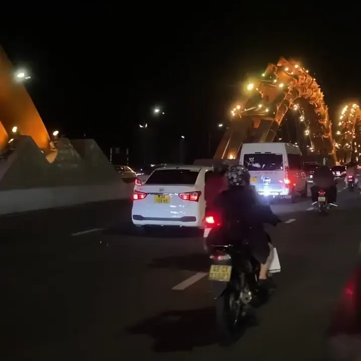 Вечерний Дананг, Вьетнам